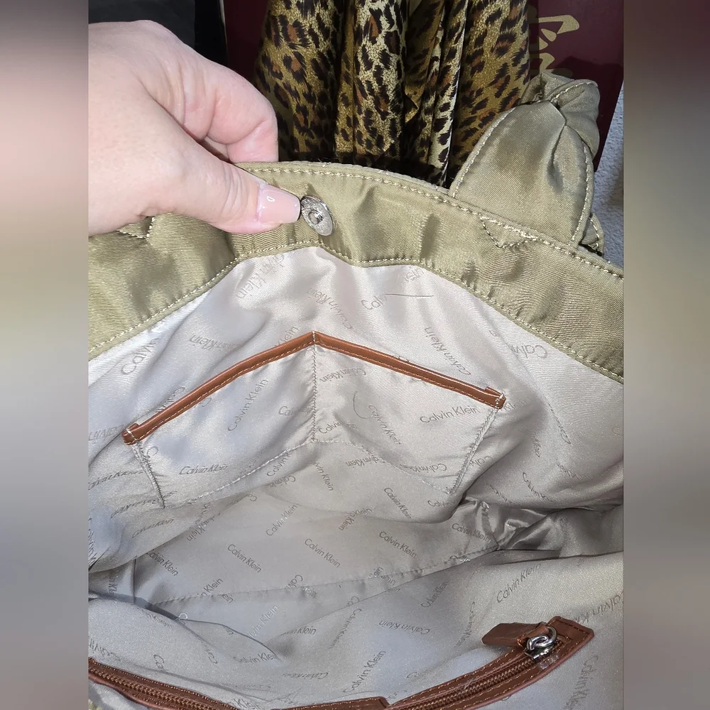 Calvin Klein Quilted Drab Olive Green Tote Bag - Picture 5 of 10